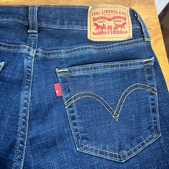 Levi's Cutoff‎ Jean Shorts Size 24 Waist Borrowed From Theh Boys 5.5" Inseam - Picture 6 of 6